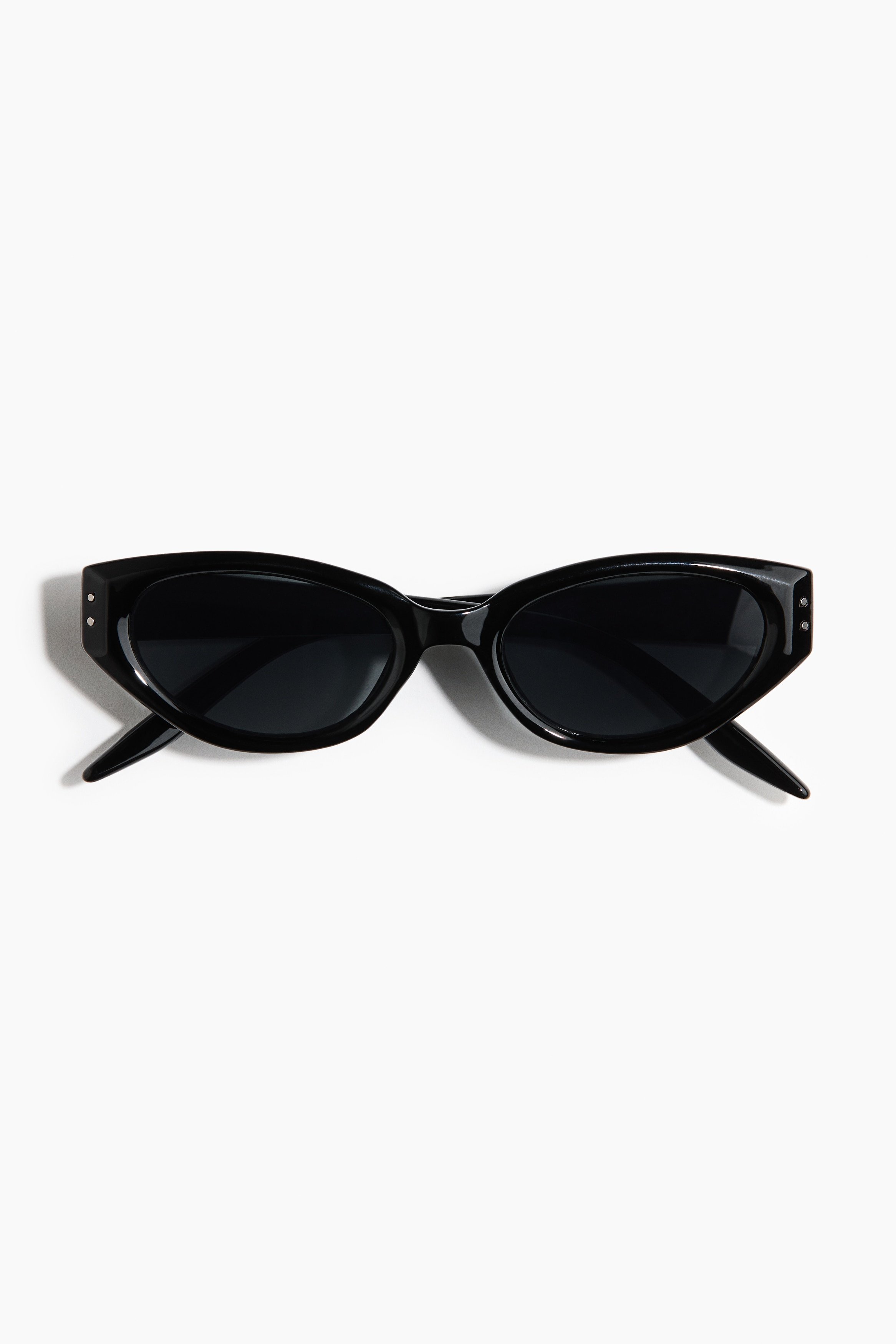 H & M - Cat-eye sunglasses - Black